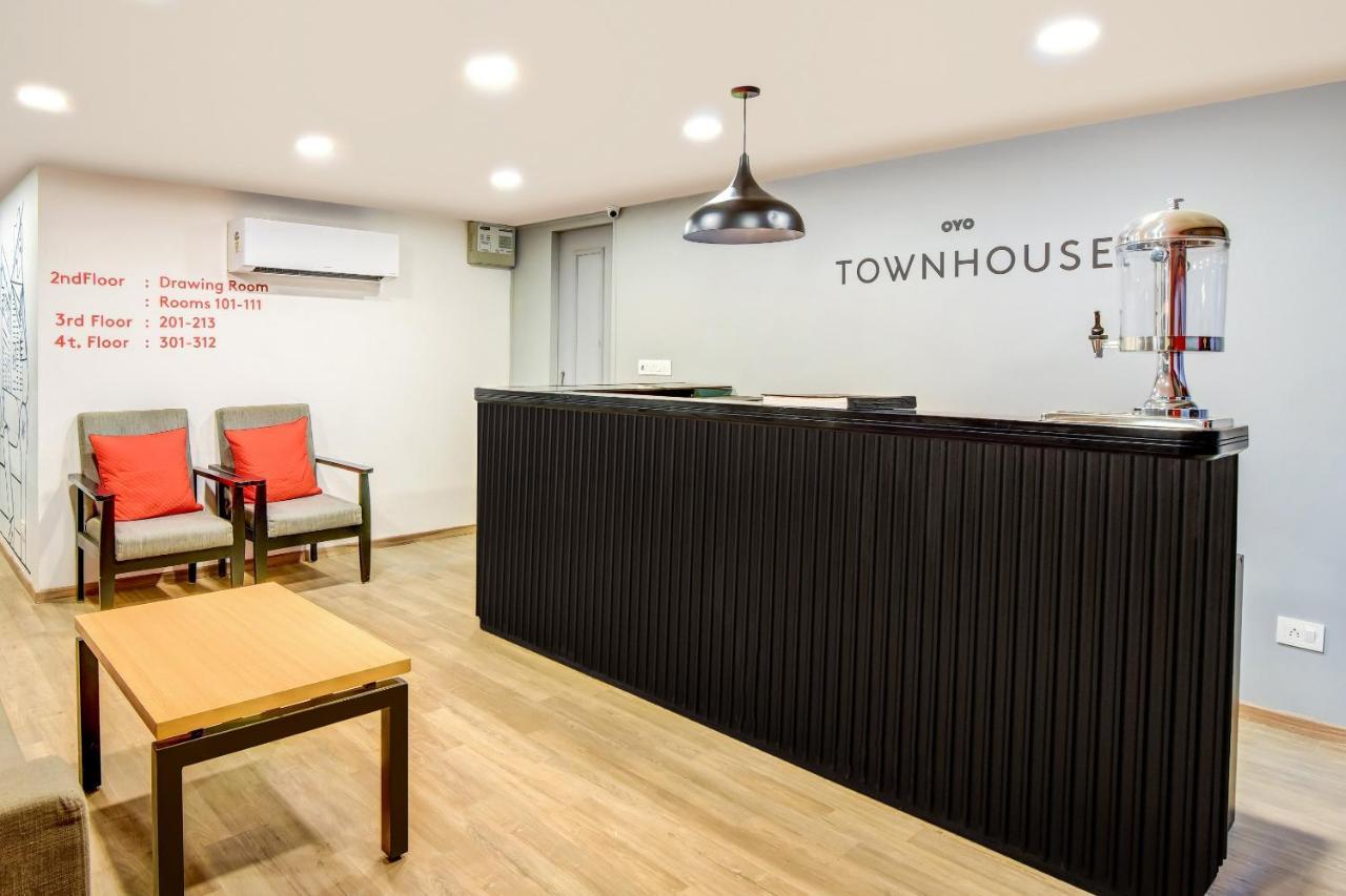 Hotel Oyo Townhouse 115 Patel Nagar 4*